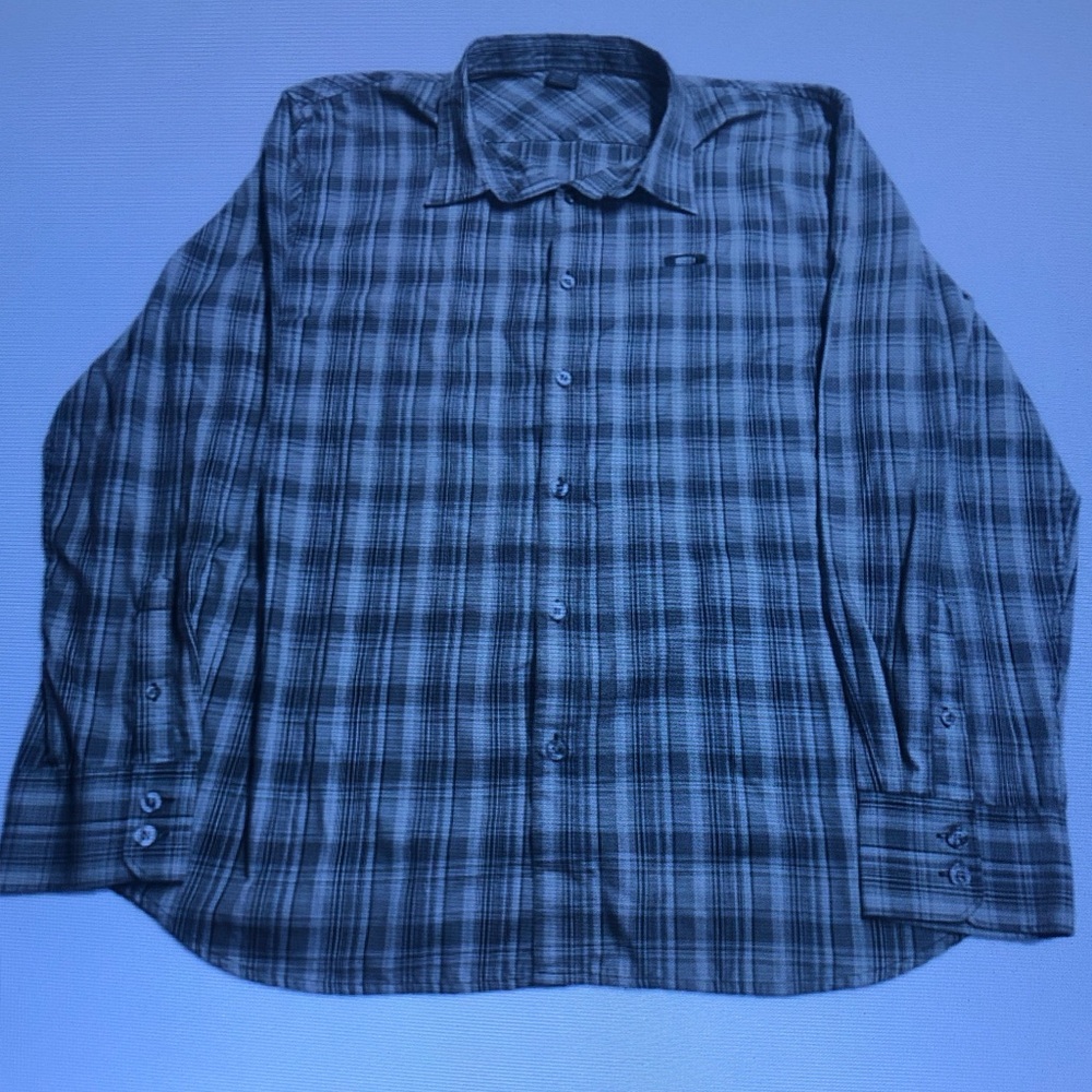 Men's Blue Plaid Button-Down Shirt